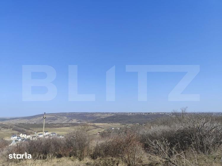Teren de 10000 mp, în Moara de Vânt