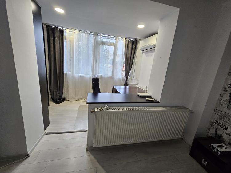 Apartament cu 3 camere decomandat în Decebal