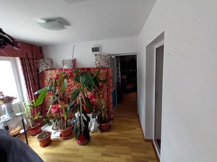 Casă cu 4 camere în Fântânele