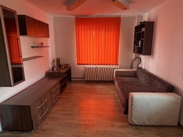 Apartament cu 2 camere decomandat în Militari