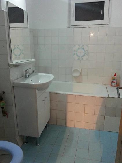 Apartament cu 2 camere decomandat în Exterior Vest
