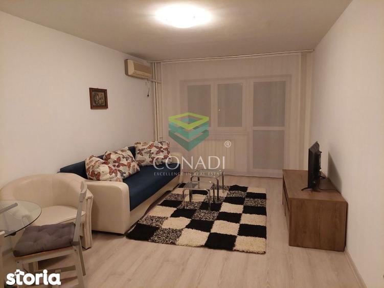 Apartament cu 3 camere decomandat, mobilat în Centrul Civic