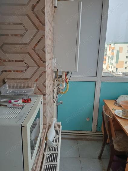 Apartament cu 3 camere decomandat în Mătăsari