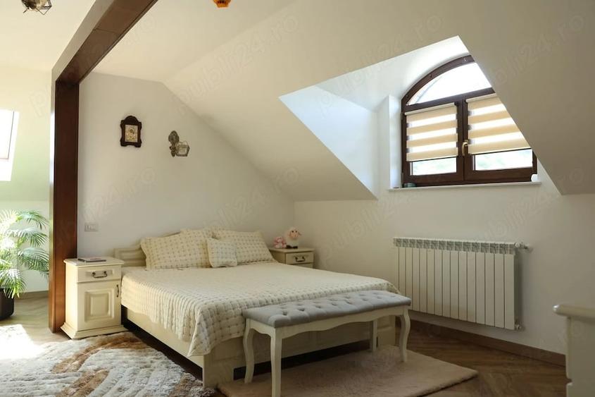Casă cu 4 camere cu Teren 2000 Mp în Central