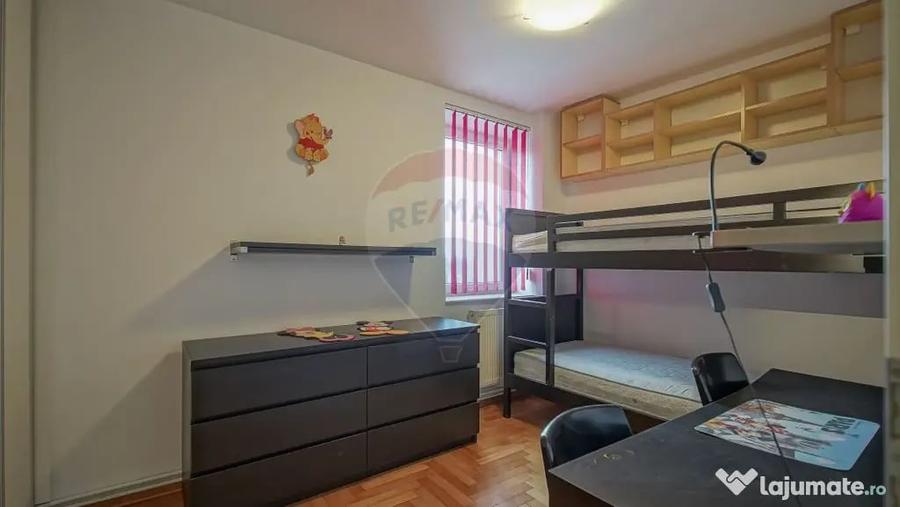 Apartament cu 3 camere decomandat în Griviței