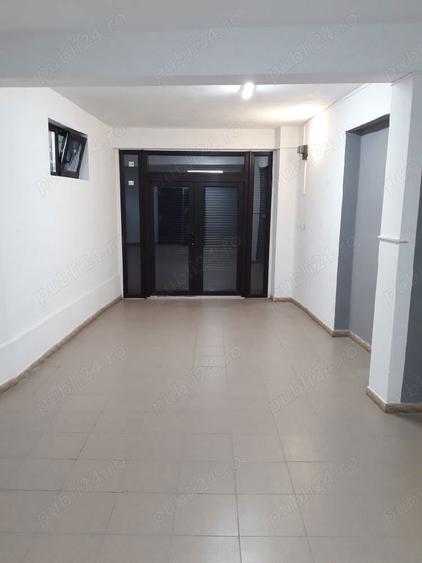 Spațiu comercial, de 50 mp, în Central