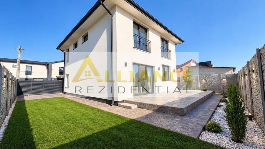 Casă individuală cu 4 camere decomandat cu Teren 300 Mp în Berceni