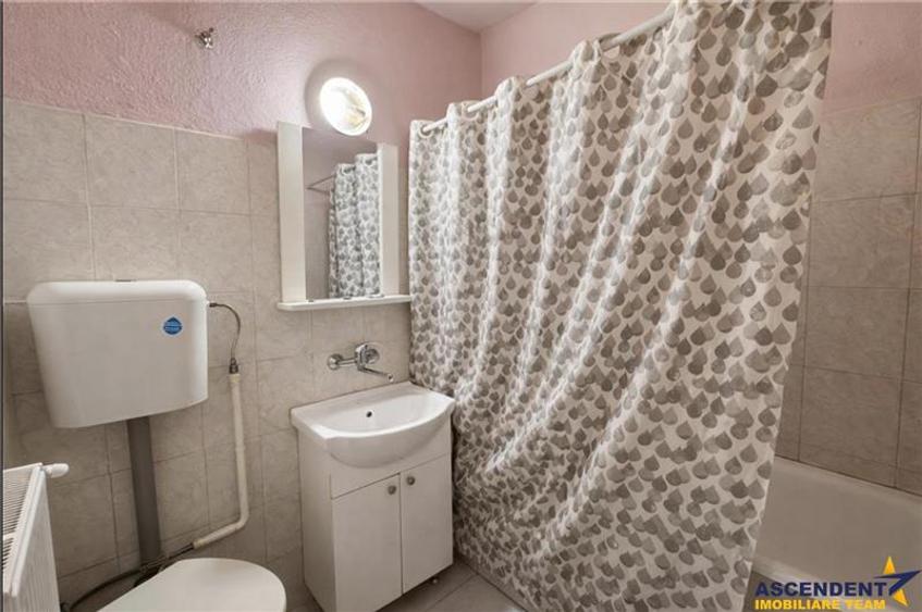 Duplex cu 4 camere cu Garaj în Gheorghe Doja