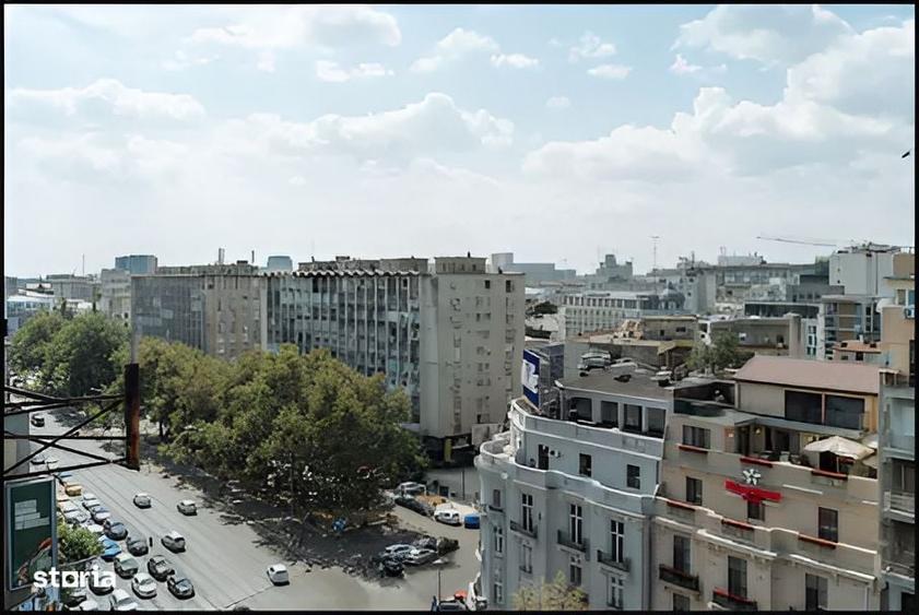 Apartament cu 3 camere decomandat în Romană