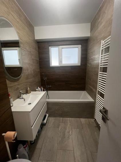 Apartament cu 3 camere decomandat, mobilat în Brâncoveanu