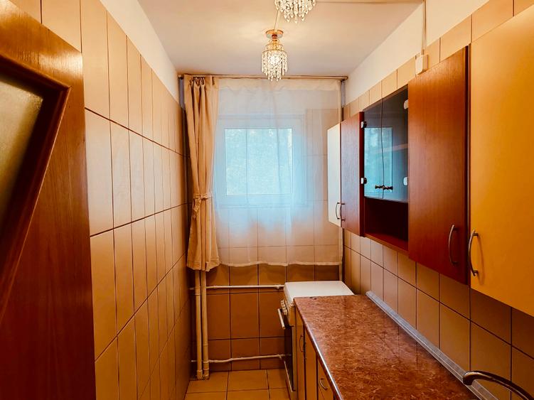 Garsonieră decomandată, mobilată în Tineretului