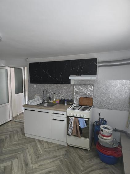 Casă cu 2 camere în Central