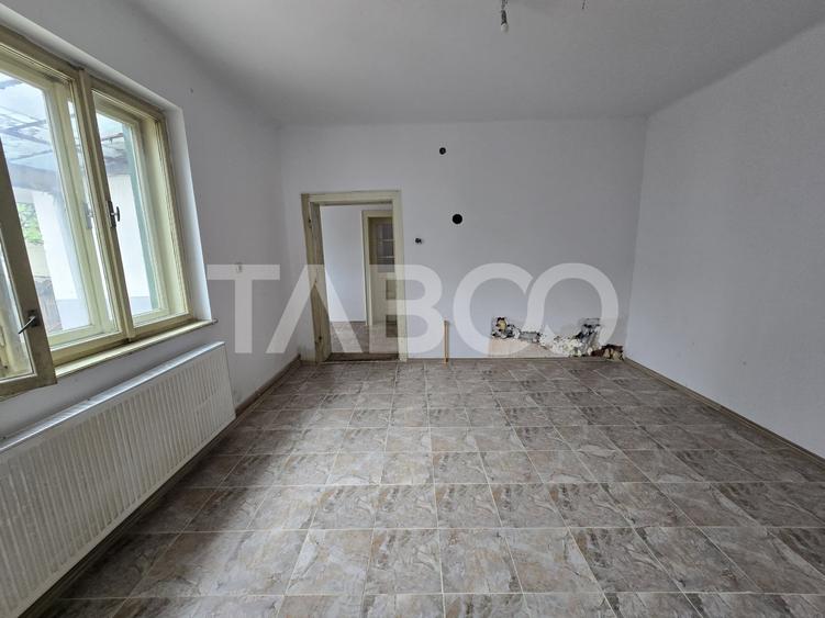 Duplex cu 5 camere cu Canalizare în Terezian