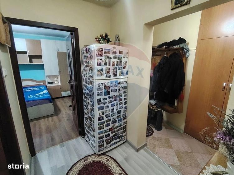 Apartament cu 2 camere decomandat, mobilat în Central