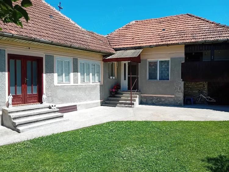 Casă cu 3 camere cu Teren 700 Mp în Rișculița