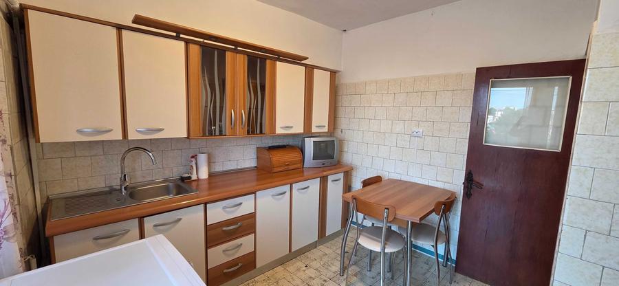 Apartament cu 4 camere decomandat în Ultracentral