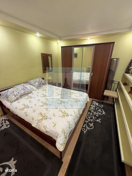 Casă cu 3 camere semidecomandat în Bartolomeu