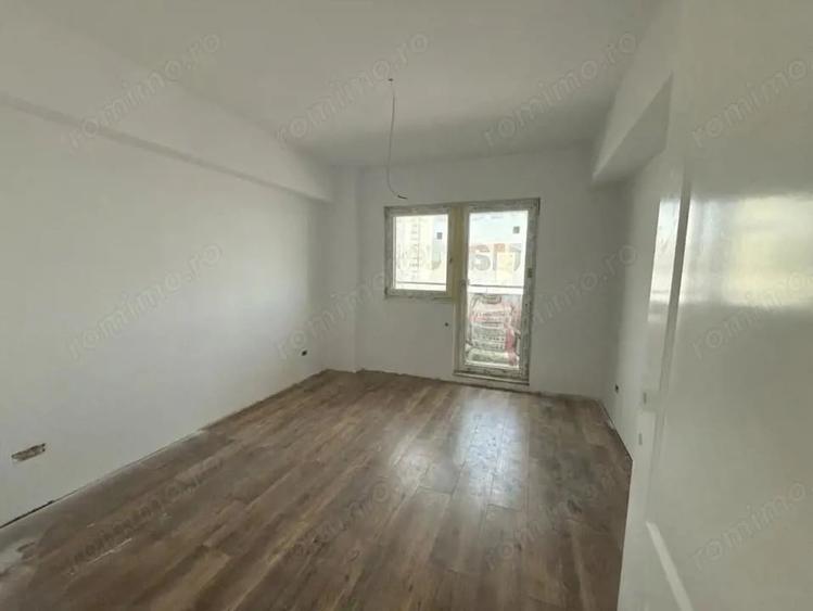 Apartament cu 4 camere decomandat în Șagului