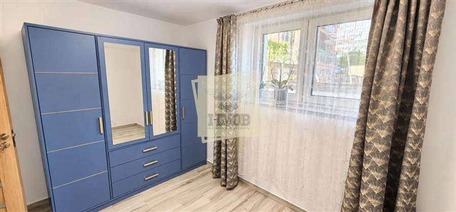 Apartament cu 3 camere semidecomandat, mobilat în Hipodrom 1