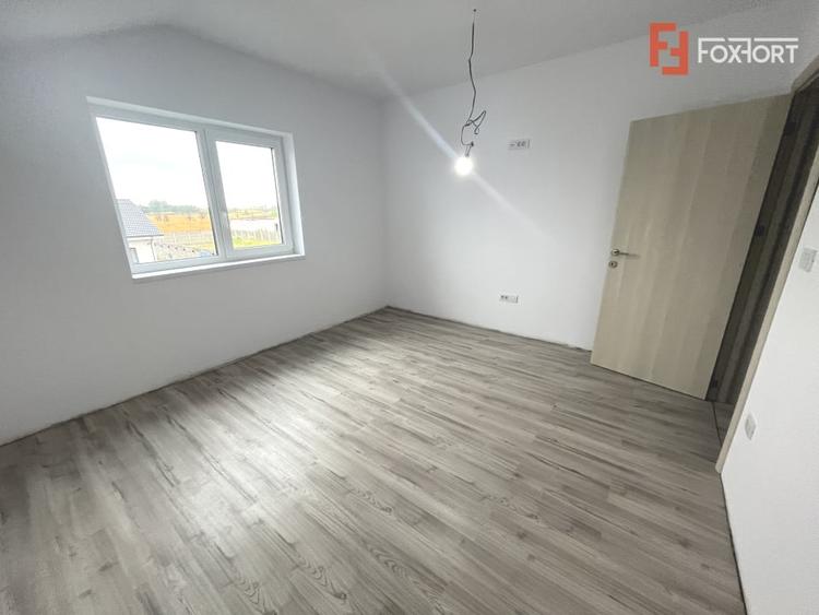 Duplex cu 4 camere cu Teren 273 Mp în Urseni
