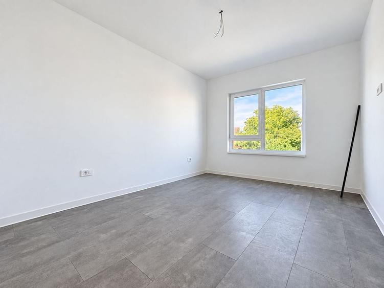 Duplex cu 5 camere cu Canalizare în Aradului