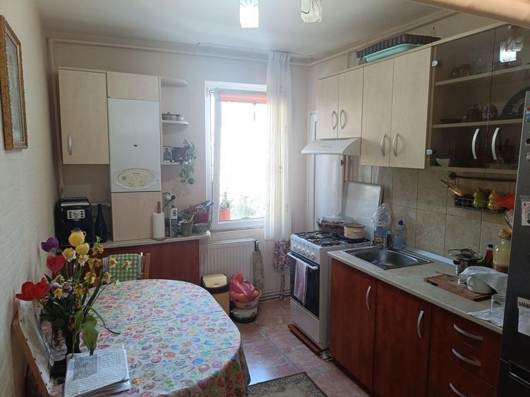 Apartament cu 2 camere decomandat în Sântana de Mureș