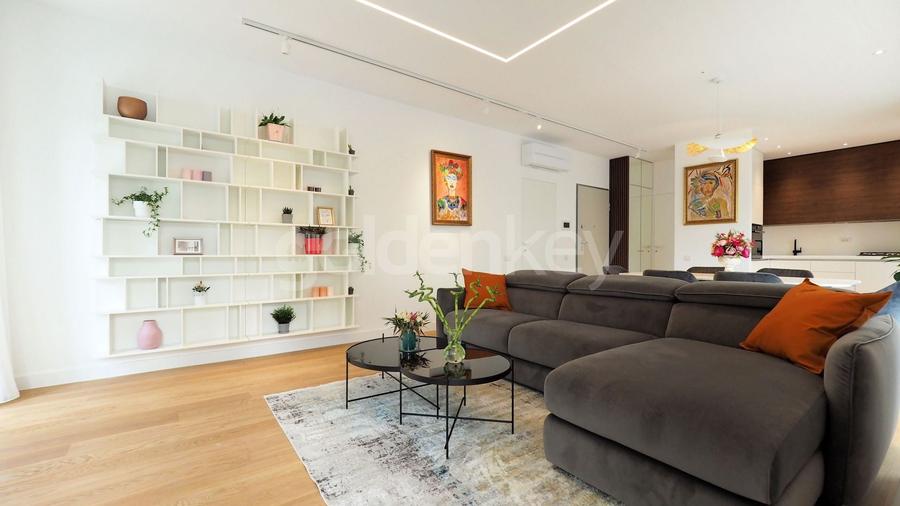 Apartament cu 4 camere decomandat, mobilat în Herăstrău