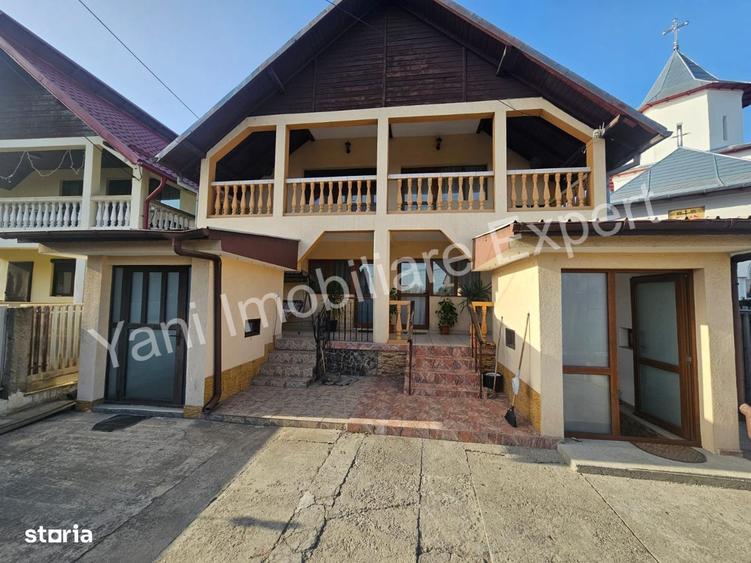 Casă cu 4 camere în Curtea de Argeș