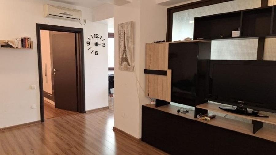 Apartament cu 2 camere decomandat în Bucur Obor