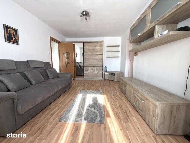 Apartament cu 2 camere semidecomandat în Astra