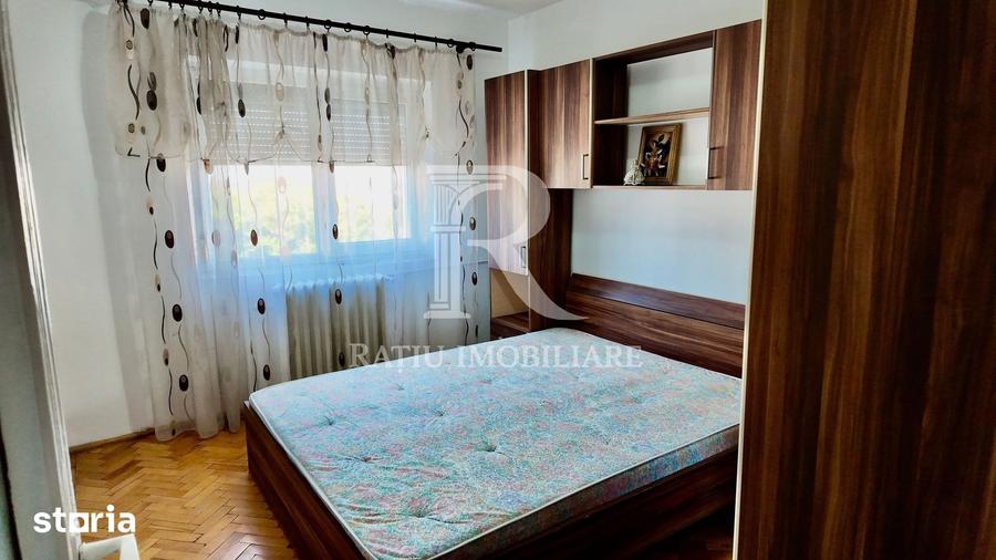 Apartament cu 3 camere decomandat în Cantemir