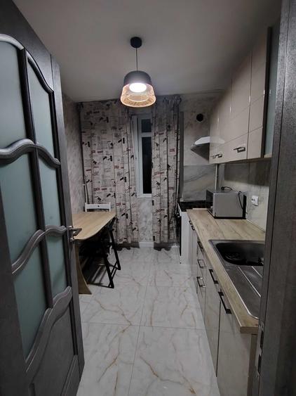 3 camere Titan - - 6