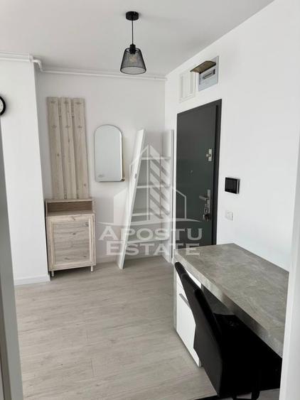 Apartament cu 2 camere semidecomandat în Torontalului