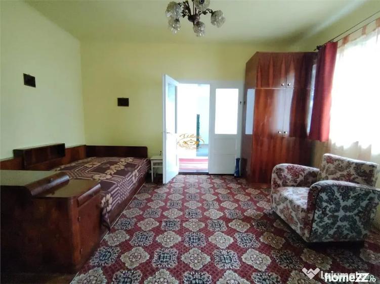 Casă cu 2 camere cu Teren 469 Mp în Central