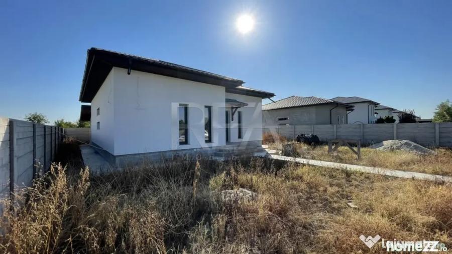 Casă cu 3 camere cu Teren 500 Mp în Central