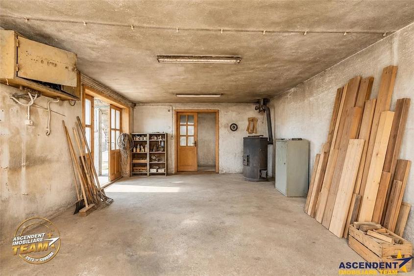 Casă cu 2 camere cu Teren 1123 Mp în Lunga