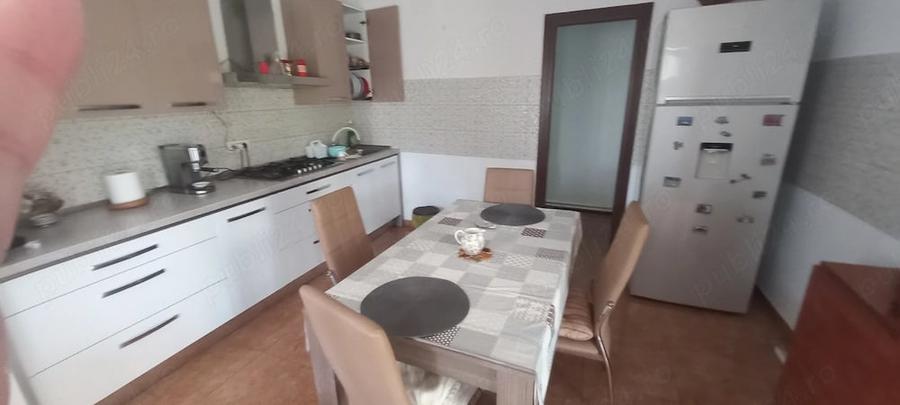 Casă cu Teren 350 Mp în Central