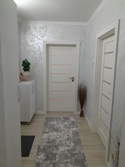 Apartament cu 2 camere decomandat în Buzaului