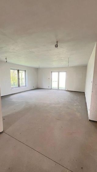 Casă individuală cu 3 camere cu Teren 600 Mp în Central