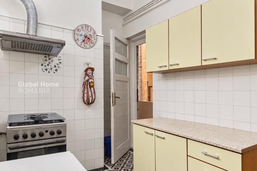 Apartament cu 4 camere decomandat, mobilat în Victoriei