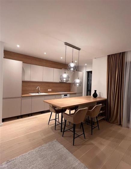 Apartament cu 2 camere semidecomandat, mobilat în Pipera