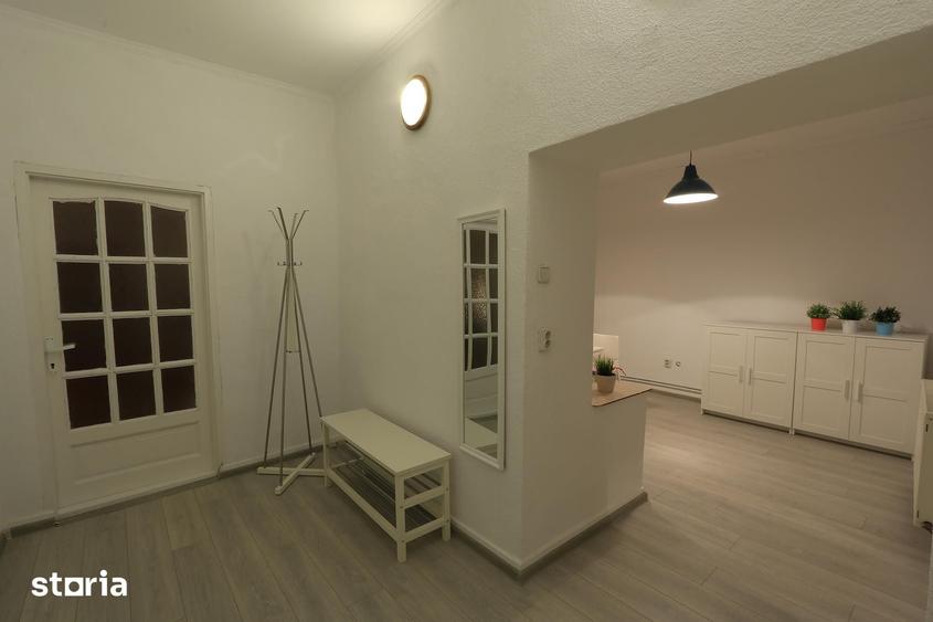 Apartament cu 2 camere decomandat în Central