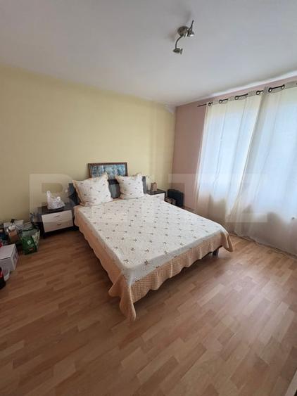 Casă individuală cu 5 camere cu Canalizare în Nord