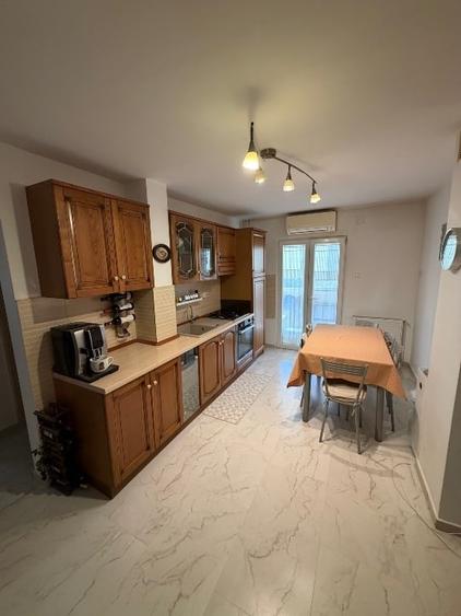 Apartament cu 2 camere decomandat, mobilat în Aradului