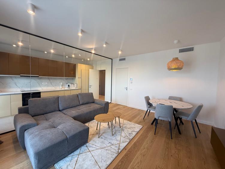 Apartament cu 3 camere decomandat în Pipera