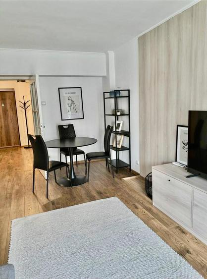Apartament cu 2 camere decomandat în P-ța Unirii