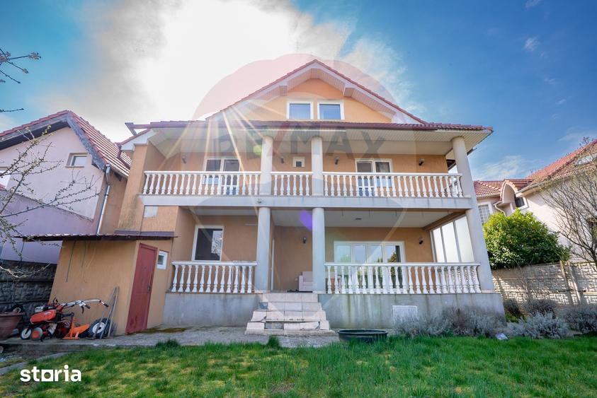 De vanzare Casa spa?ioasa cu teren 1.000 mp Beverly Hills, Sanmartin - 2