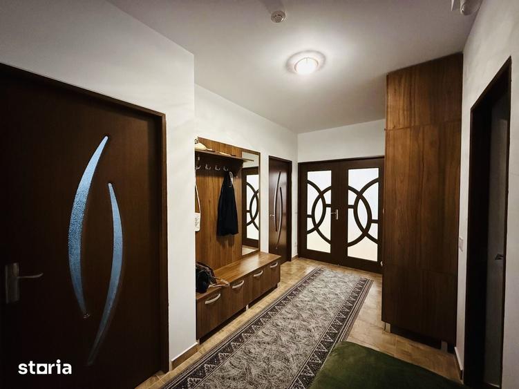 Apartament cu 3 camere în Iosia