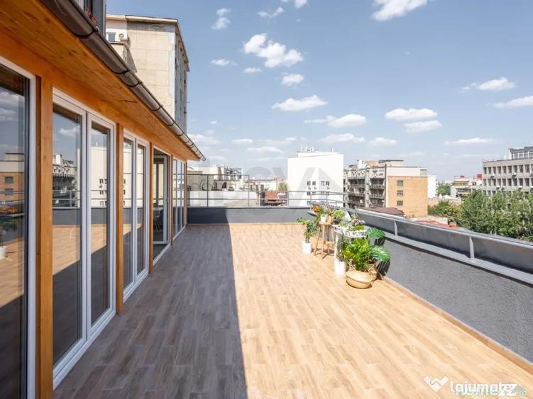Apartament cu 6 camere decomandat, mobilat în P-ța Universității