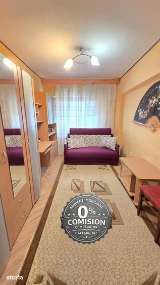Apartament cu 4 camere decomandat în Traian